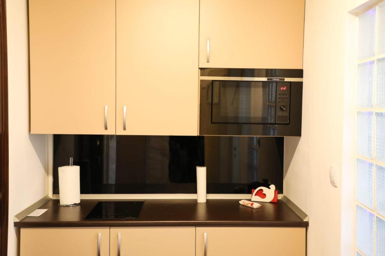 Ultracentral Cozy Apartment Near Old Town บูคาเรสต์ ภายนอก รูปภาพ